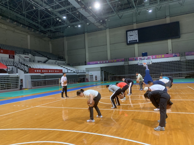 12月10日！欧冠英冠等比赛开打！会有冷门吗？